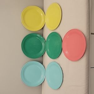 Vintage Molded Art Corp Melmac plates set of 7 multicolor